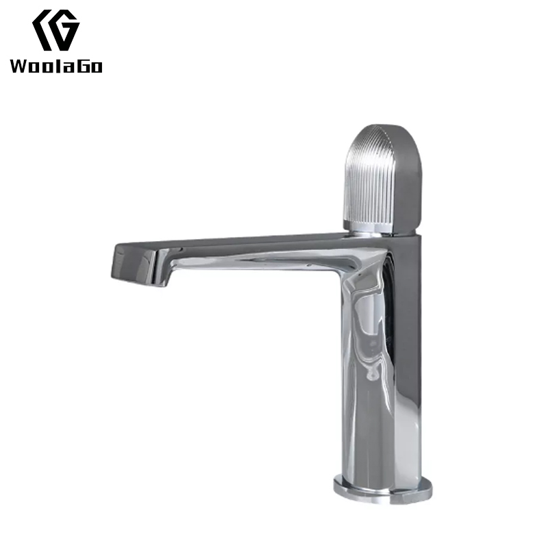New Design Brass Deck Mounted Basin Lavatory Bathroom Faucet Basin Tap Y262